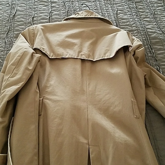 Spring coat - Picture 3 of 3